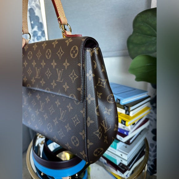 Louis Vuitton Cluny MM Blue Glacial - Picture 5 of 16